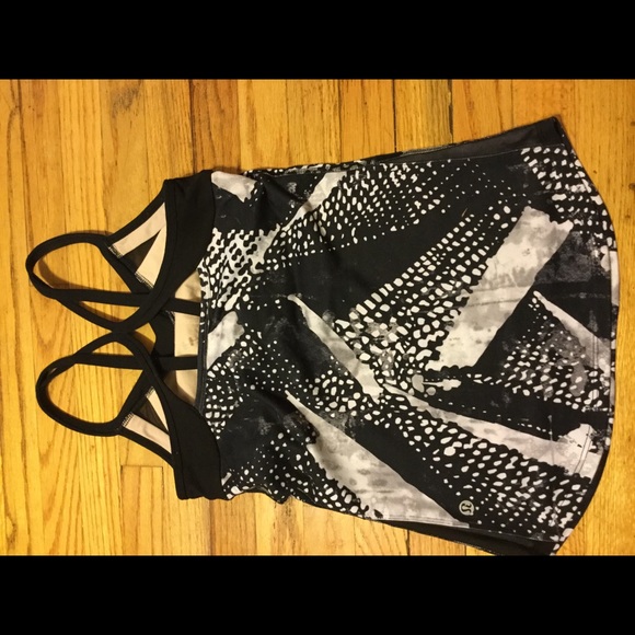 Lululemon size 4 - Picture 2 of 3